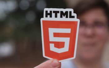 HTML (HyperText Markup Language)